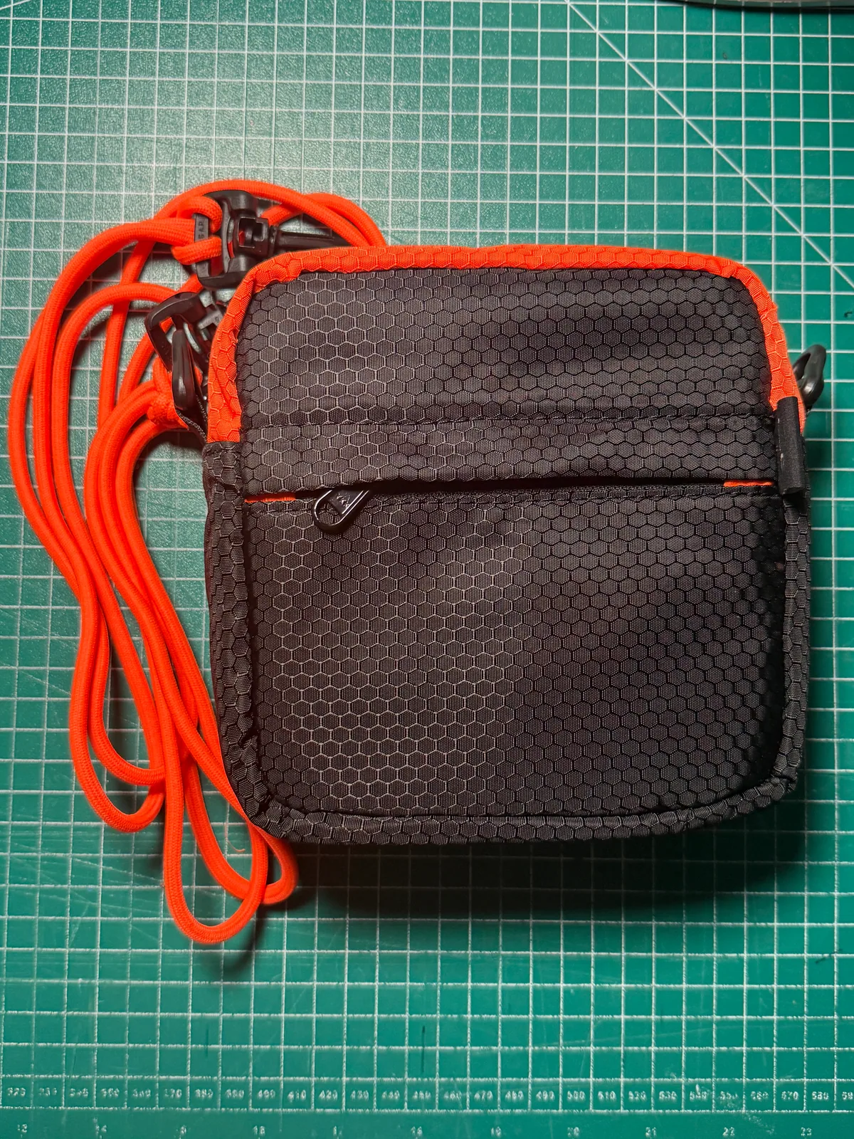 Small Sling 1515 photo 1 of 3